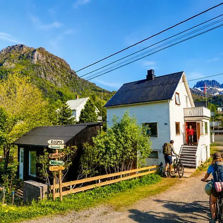 Tiny House - The Lowfo House Lofoten