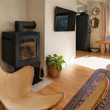 Хостел Tiny House - The Lowfo House Lofoten *