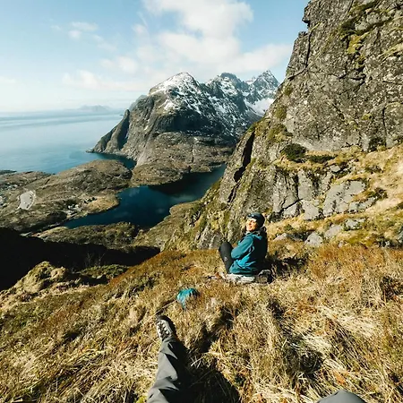 Хостел Tiny House - The Lowfo House Lofoten Москенес